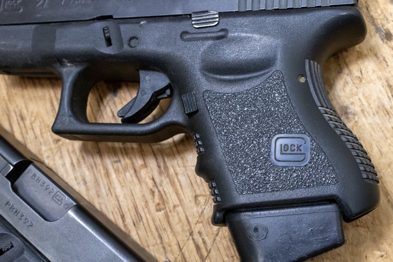GLOCK 27 Gen3 .40 S&W 9-Round Semi-Auto Police Trade-In Pistol